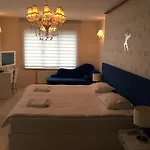 Airport Aparthotel
