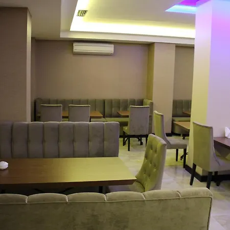 Airport Appart hôtel 3*