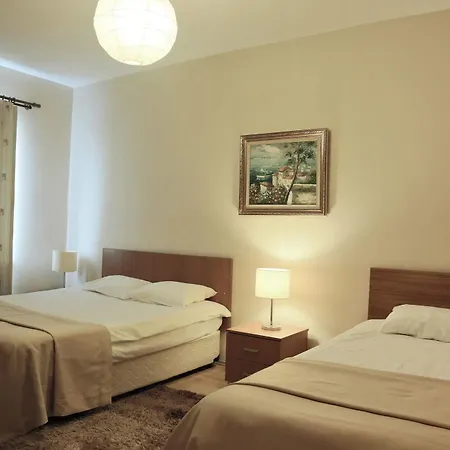 Appart hôtel Airport 3*
