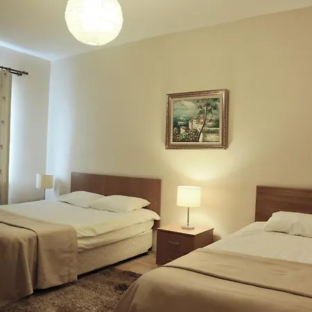 Apart Otel Airport 3*